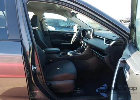 2024 Toyota Rav4 Xle из США, поврежденный, VIN 2T3W1RFV4RW333728